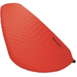 Therm-a-Rest ProLite Plus -Sierra Designs Shop 13266 thermarest prolite poppy wmns regular angle
