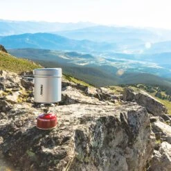 Primus Essential Trail Stove 39 Primus Essential Trail Stove -Sierra Designs Shop Essential Trail Stove lifestyle 2