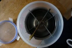 Coleman Feather 442 Dual Fuel Stove -Sierra Designs Shop P1060270